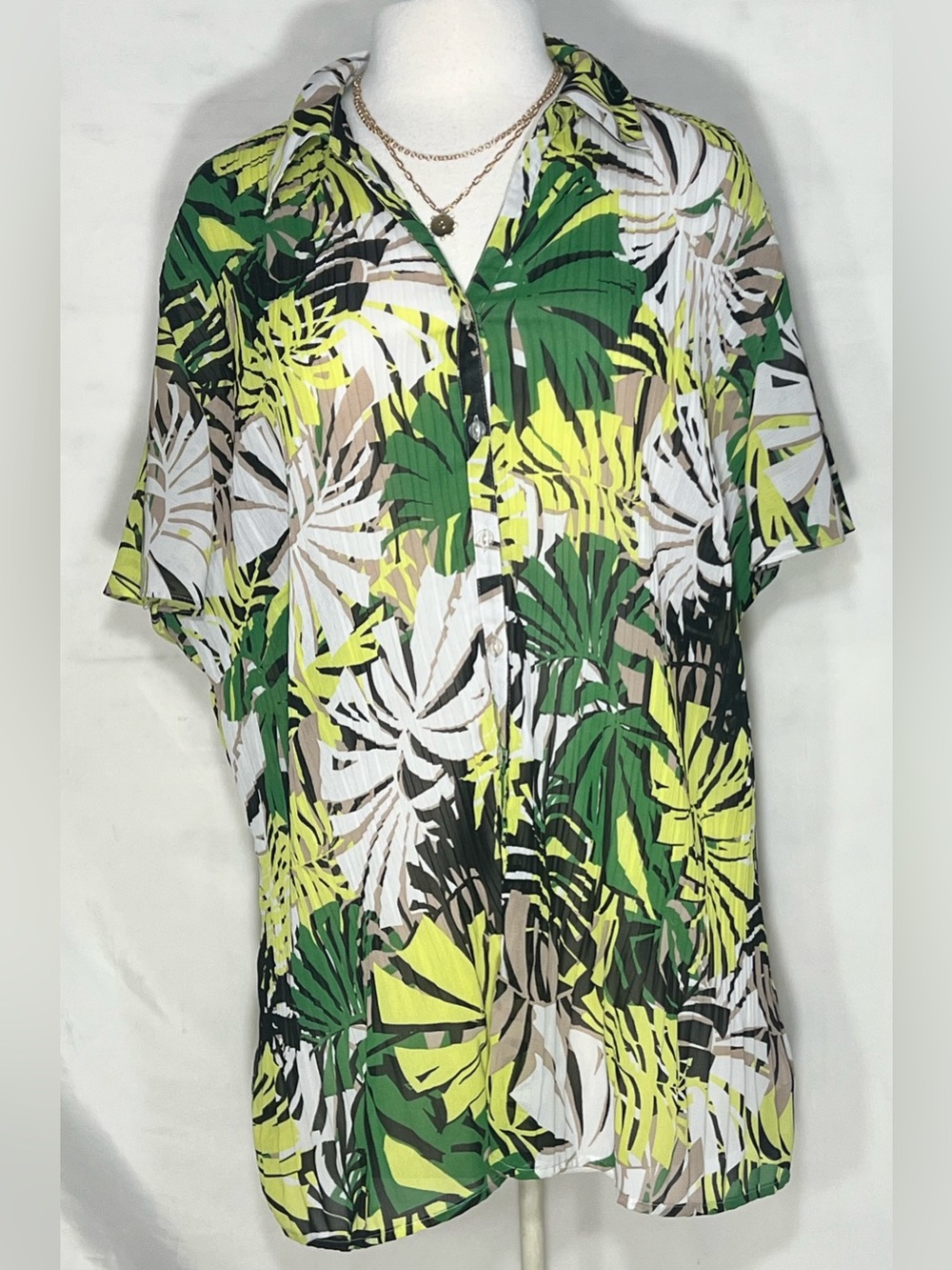 Women Green Tropical Print Short-Sleeve blouse